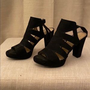 Naturalizer black heels